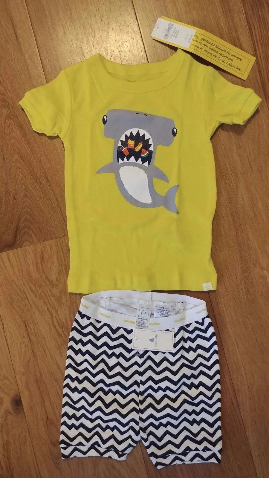 CHOOSE NWT Gap Boy Short Sleeve Pajamas Batman Sharks  6-12 12-18 Months